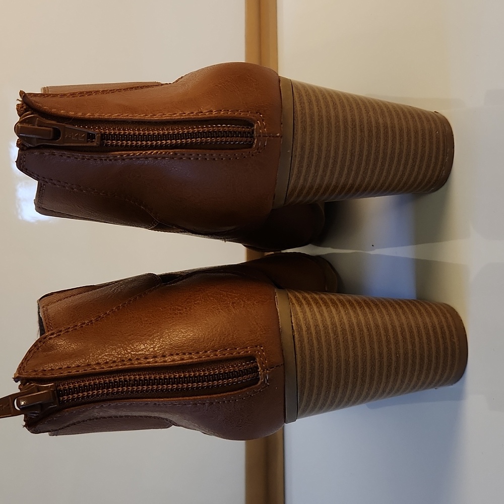 Sonoma Life+Style Saddle Brown Peep Toe Booties – Size 8.5 - Picture 4 of 13